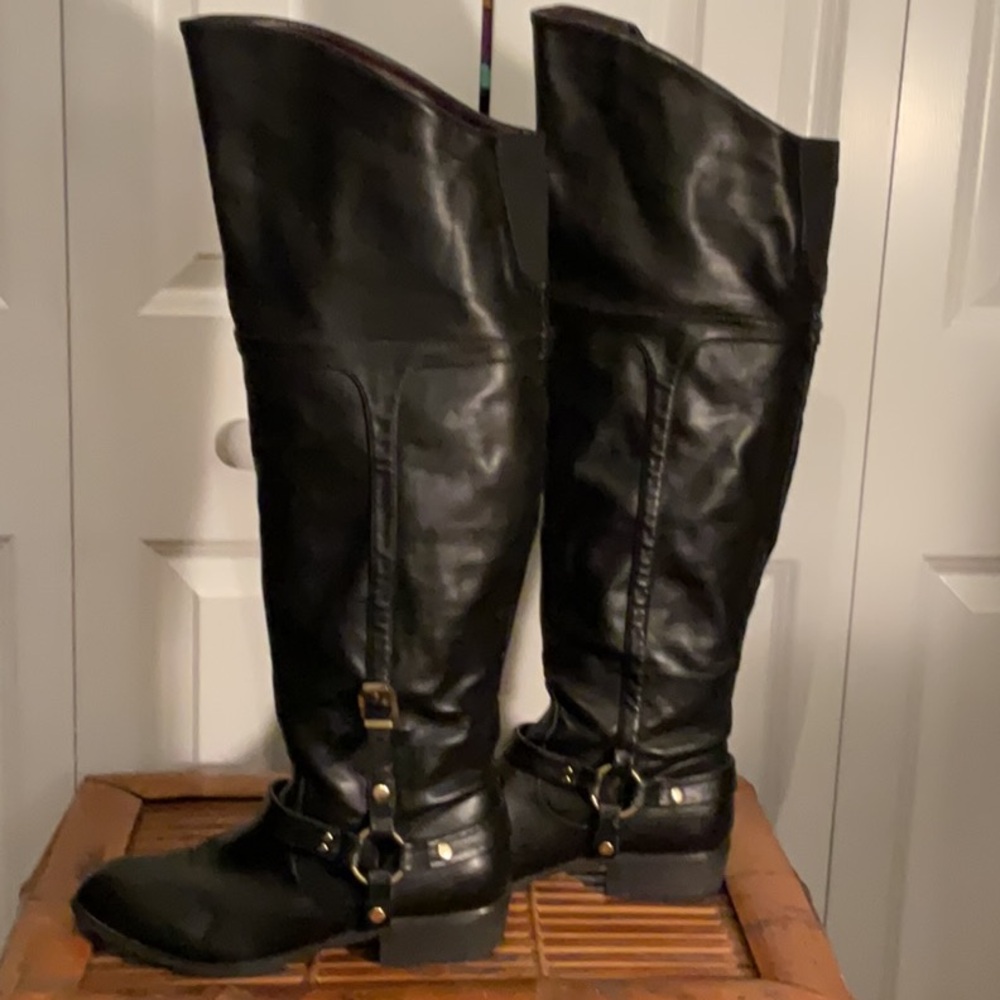 Black Over the Knee Leather Boots - Picture 5 of 10